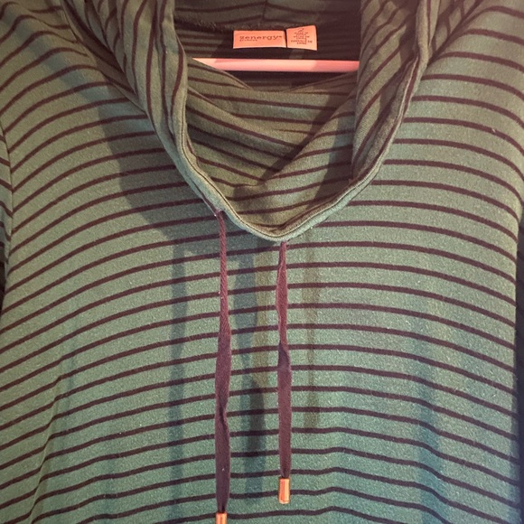 VINTAGE Green Striped Asymmetrical Tunic Top - Picture 4 of 4